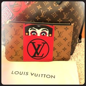Louis Vuitton Neverfull Kabuki Pouch wristlet